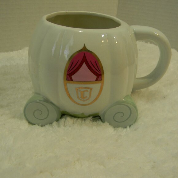 Disney Princess Cinderella Pumpkin Carriage Mug NWT - Picture 2 of 8